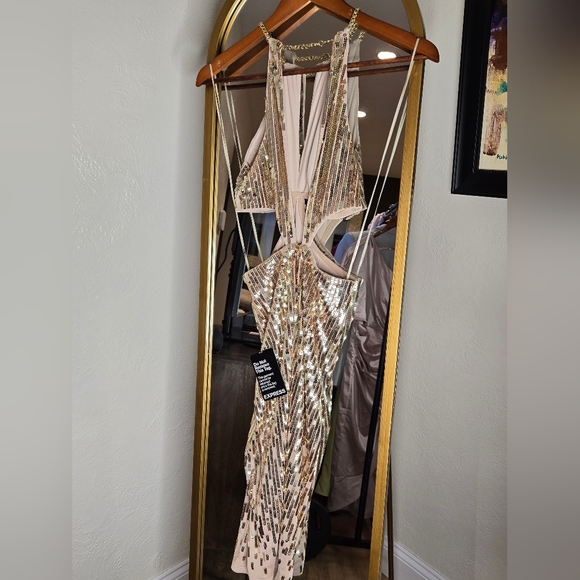 Nwt sequined dress - Picture 2 of 4